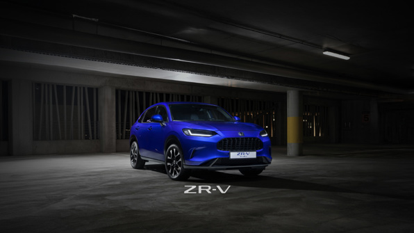 Honda full hybrid ZR-V in colour Still Night Pearl.