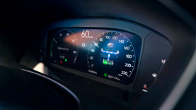 Visiškai skaitmeninis vairuotojo ekranas