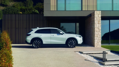 ZR V Exterior