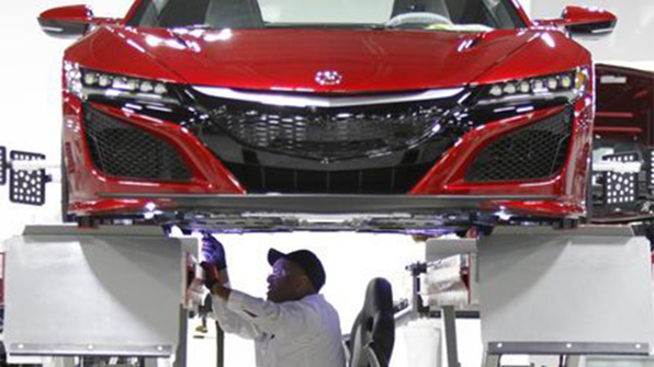 „Honda“ automobilius gamina visam pasauliui.